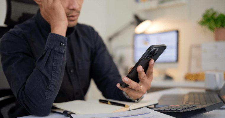 Misturar contas pessoais e da empresa: 5 riscos que você corre hoje (e como resolver)